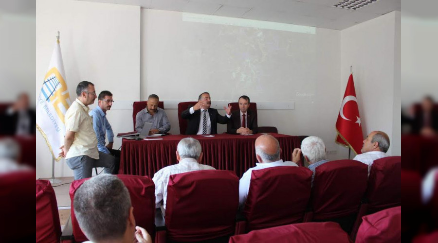 Bakan Karakulluku Muhtarlarla Bir Araya Geldi