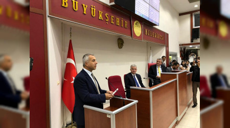 Babaolu gndeme getirdi:  yeri adnda Trke zorunlu olsun