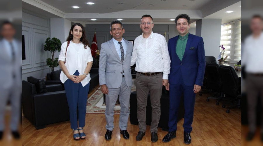 Burak'tan Işıksu'ya ziyaret: Adli Yardım Projesi konuşuldu