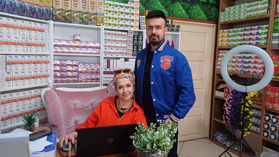 ayolu Aktardan baar yks; Anne-oul azmi Trkiyeye yayld