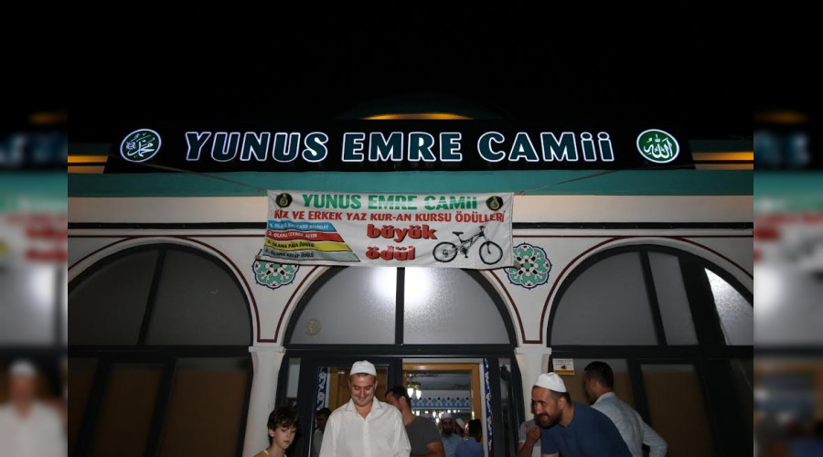Akyaz Yunus Emre Camiinde dll Kur'an Kursu Eitimi