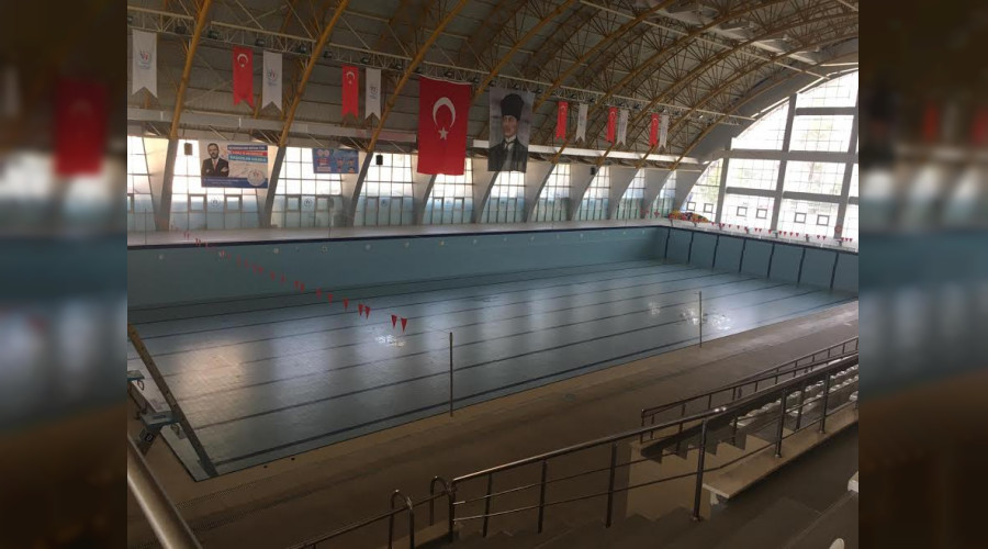 Sakarya Yzme Havuzu Bahesine 2 Tenis Kortu Yaplyor