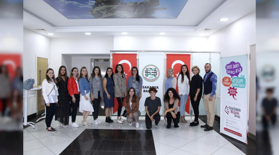Çocuk Hakları Merkezi üyelerine önemli eğitim