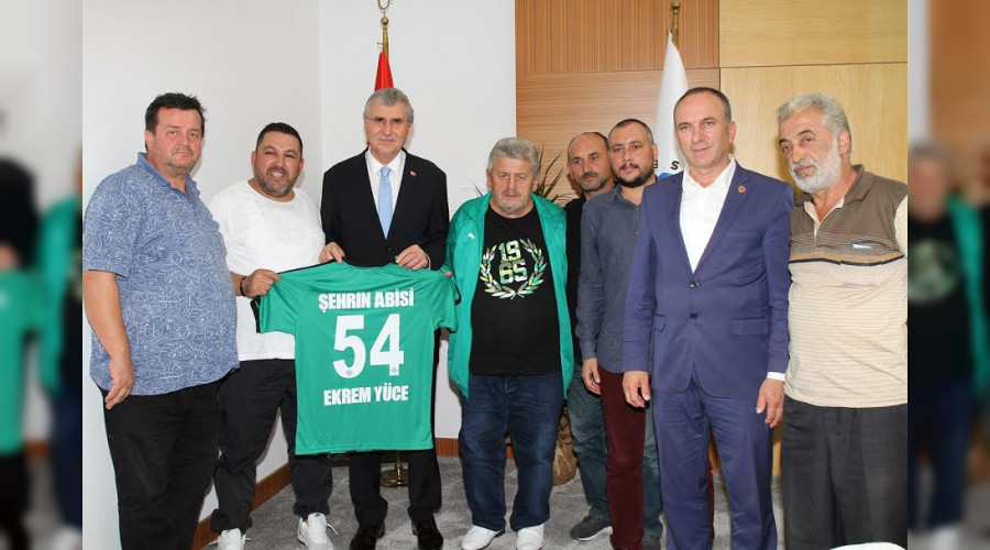 Hep birlikte Sakaryaspor'un etrafnda kenetleneceiz