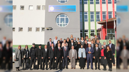 Vali Nayir Okul Ziyaretinde Tasarm ve Beceri Atlyelerinin Aln da Yapt
