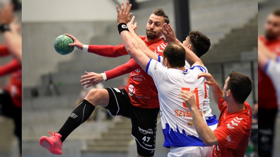 Hentbol takmnn yeni sezondaki ilk yabanc transferi  gerekleti: