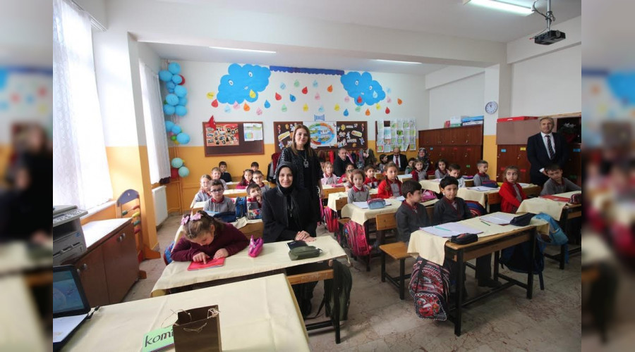 Sakarya'da Emekli retmenler Derse Girdi
