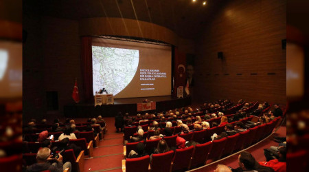 Vali Nayir Balkanlarda Aznlklar ve slamofobi Konulu Konferansa Katld