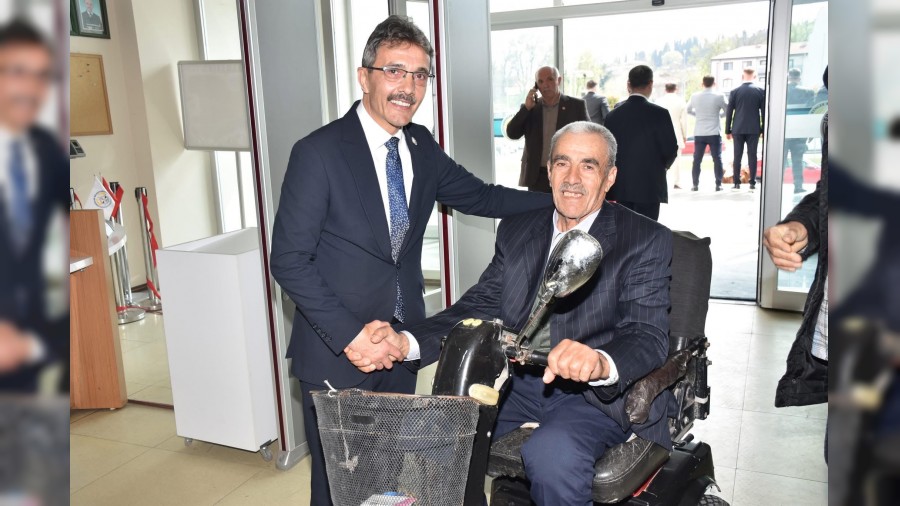 BAŞKAN ŞENOL DİNÇ: “BİRLİKTE NİCE BAYRAMLARA”