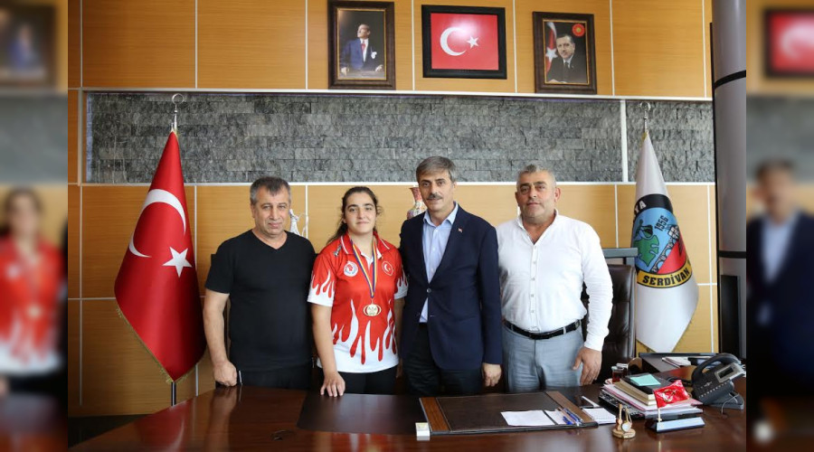 Avrupa ampiyonu Boksr Bakan Alemdar' Ziyaret Etti