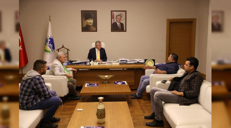 Bakan Yce net konutu:'Kiilerin ve ynetimlerin deil, sadece Sakaryaspor'un yanndaym'