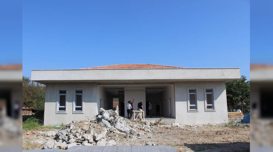 Cumhuriyet Mahallesi Aile Sal Merkezi naat Hzla lerliyor