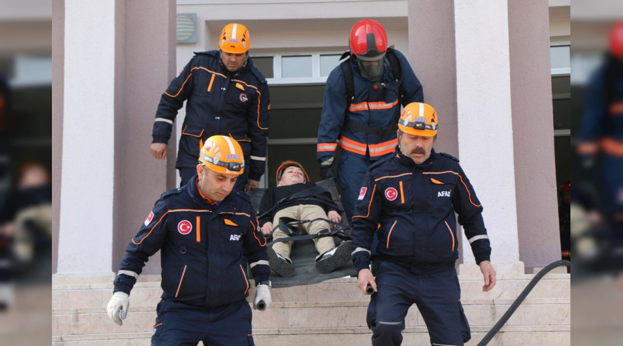 Deprem Haftasnda Kurtarma ve Tahliye Tatbikat