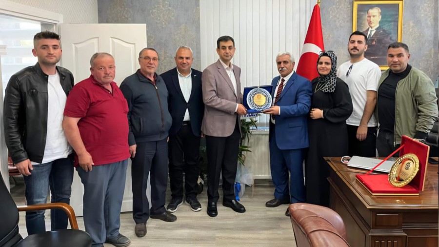 Sakarya Gaziantepliler Dernei, Pamukova Belediye Bakan Fatih Akn' ziyaret etti