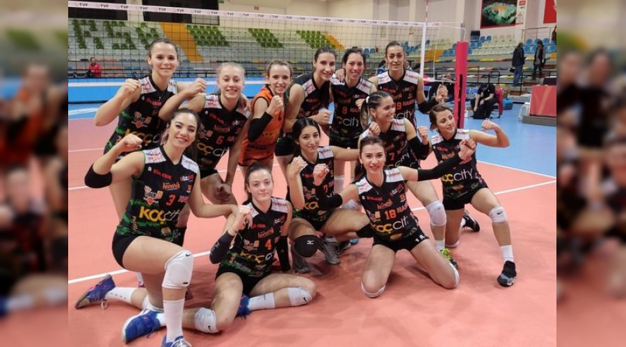 Sultanlar; sezonu at