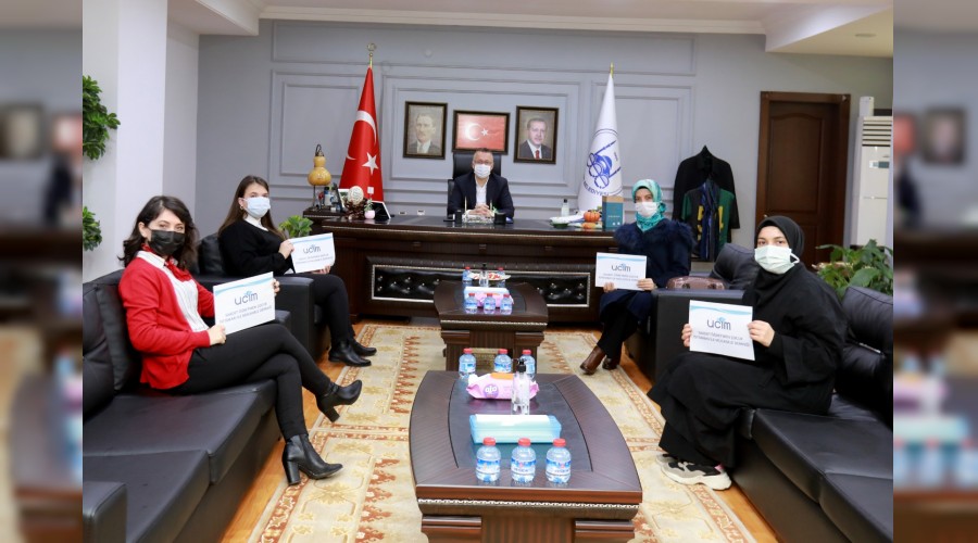 UCİM Sakarya Adapazarı Belediye Başkanı Mutlu IŞIKSU’yu makamında ziyaret etti