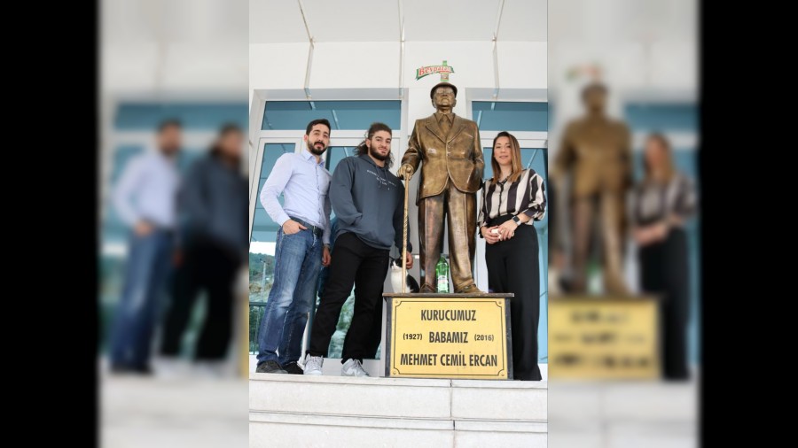 YOUTUBER TESTO TAYLAN: ��ZELL�KLE GEN� SPORCULARDAN PREMIUM BEYPAZARI�NA �OK �Y� TEPK�LER VAR�