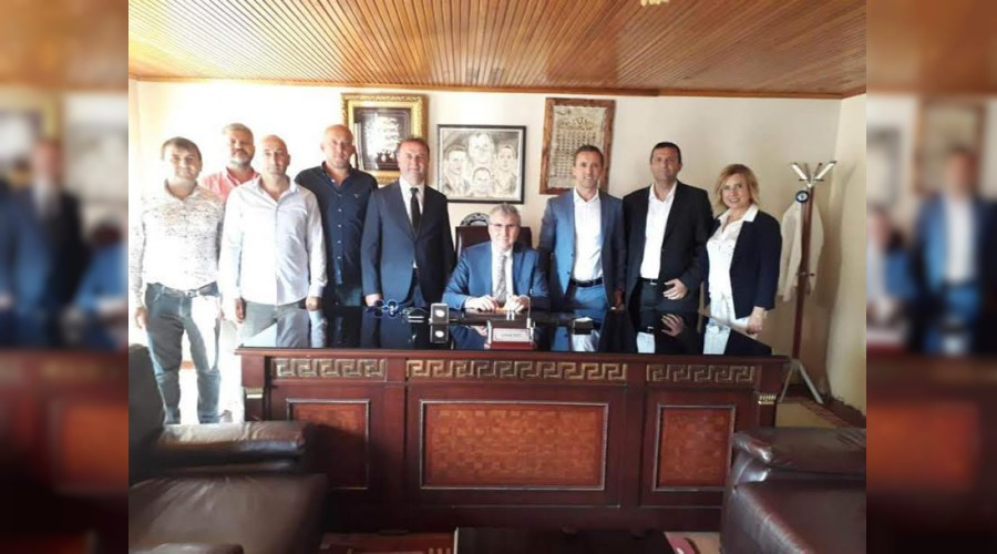 Bakan Yce'den, Sakarya 2'inci El Oto  Galericileri Sitesi'nin hayrl olsun ziyareti