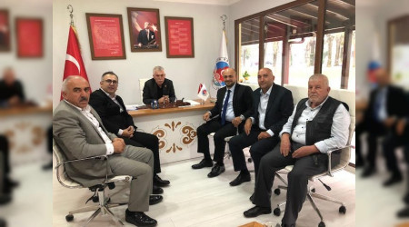 Y PARTDEN MUHTARLAR FEDERASYONUNA KUTLAMA ZYARET