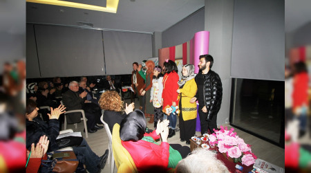 Kah-Veli Saatlere Geyve'de Yoğun İlgi