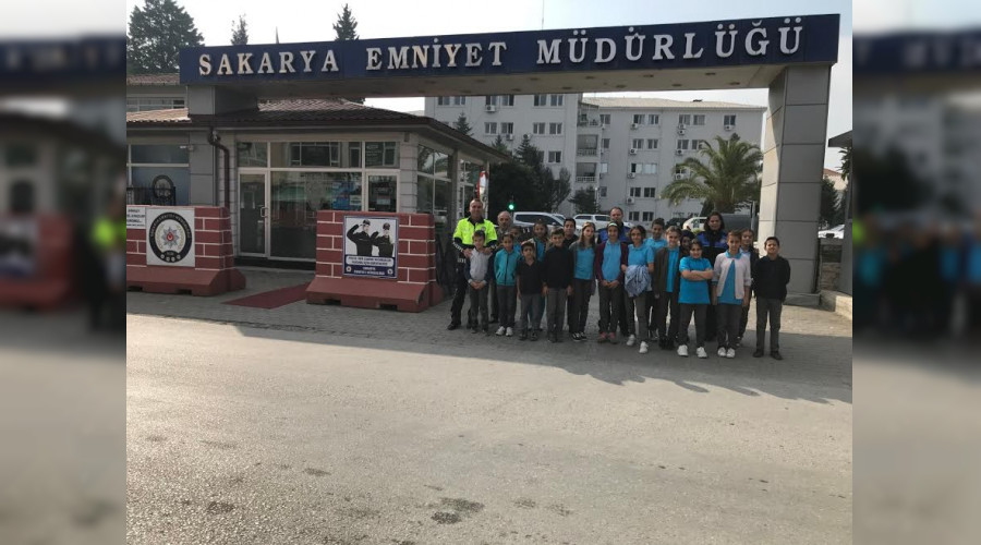 renciler Sakarya  Emniyet Mdrln Ziyaret etti.