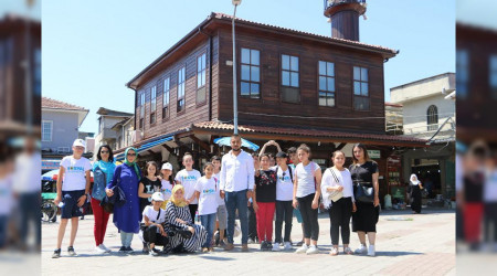 renciler tarihe tanklk ediyor