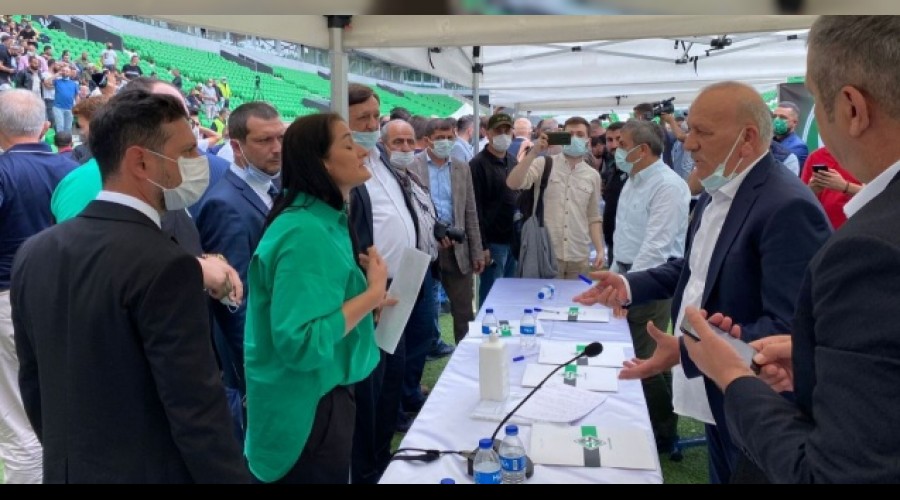 Sakaryaspor Kulp Bakan Aday Esra Konuk Karaarslan Basn Aklmas