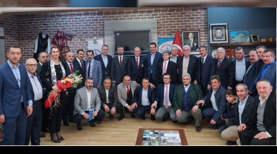 Trabzonlularda bayrak değişimi