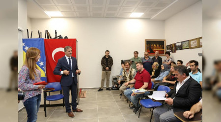Bosna'yla Sarslmaz Kardeliimiz Var