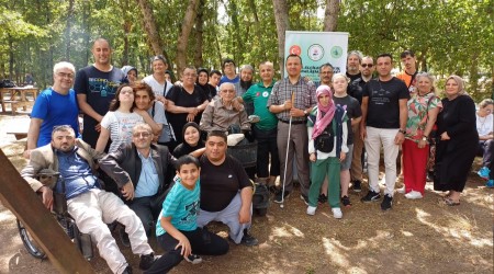 Engelli aileler Poyrazlar Gölü’nde gönüllerince eğlendi