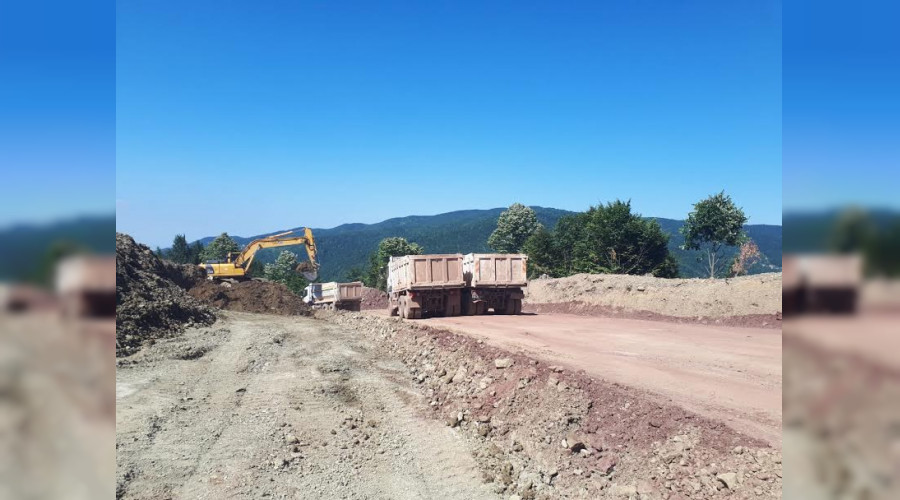 Geyve Kaml'da heyelann izleri siliniyor