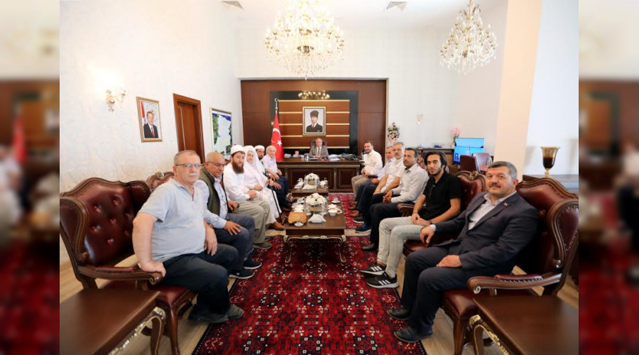 Hanedan Torunu Harun Osmanolu'ndan Vali Nayir'e Ziyaret