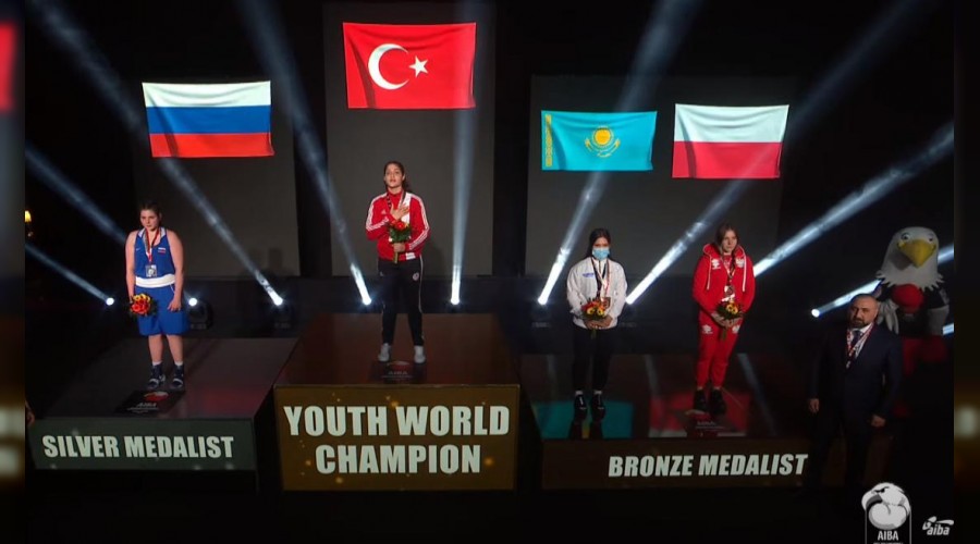 IŞILDAR GÖĞSÜMÜZÜ KABARTTI 