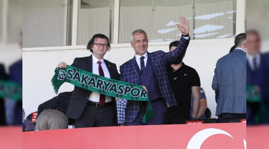 Krehire giden Bakan Babaolu'ndan ampiyonluk mesaj