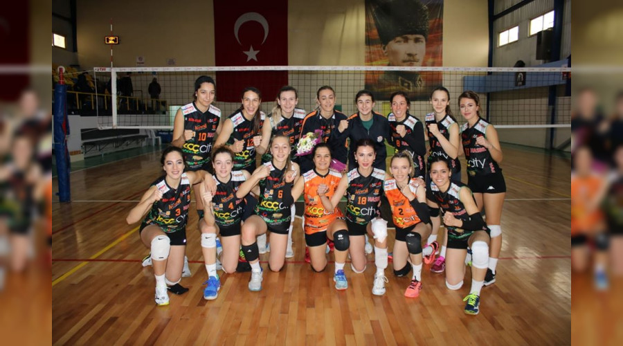 Sakarya Voleybol Smalad 3-0