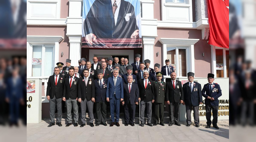 ehit yaknlar ve gazilerimizin her zaman yanndayz