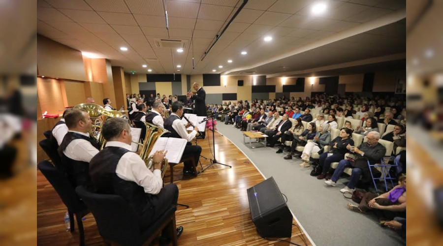 Vali Nayir SBB Kent Orkestrasının Konserini İzledi
