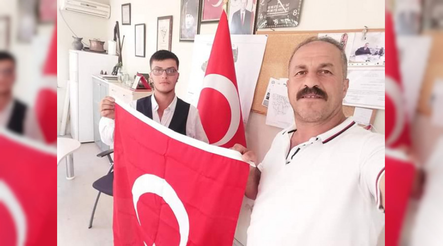 Arifiye Neviye mahallesi Muhtar Adayı Mert Özdemirden YAVUZ'a hayırlı olsun