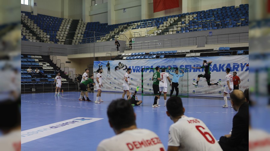 Bykehir Hentbol dolu dizgin:  Evimizde galip geldik