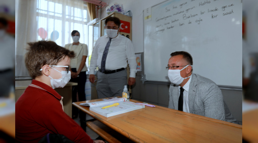 Eğitimde Başarıya Adapazarı Katkısı