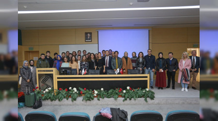 Gençlere Girişimcilik ve Markalaşma Anlatıldı