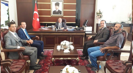 Hac Yakup Mahallesi Kltr ve Yardmlama Dernei Vali'yi Ziyaret Etti