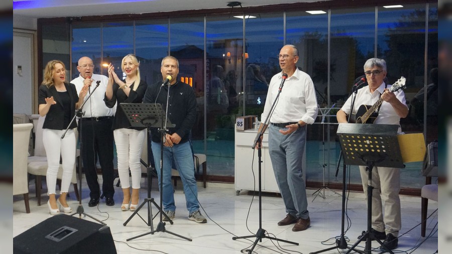 SAÜ yüksek lisans öğrencileri ve akademisyenler yılsonu etkinliğinde buluştu