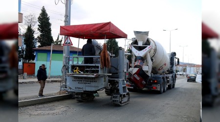 Altyaps tamamlanan Mehmet Akif Ersoy Caddesi asfalta hazrlanyor