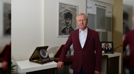 BAKAN SARI'DAN ANNELER GN MESAJI