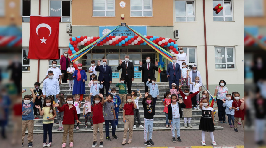 'Çocukların gözlerindeki ışık aydınlık yarınların habercisidir'