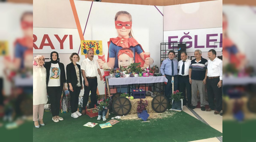 e-Twinning Projesi ?lgn Sakslar' Sergisi