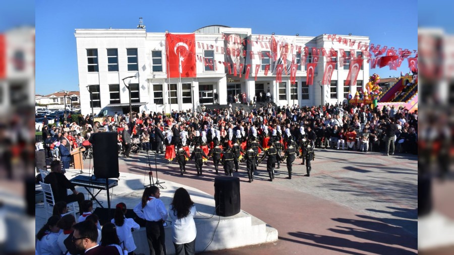 ERENLER BELEDYESݒNDE 29 EKM CUMHURYET BAYRAMI COKUSU