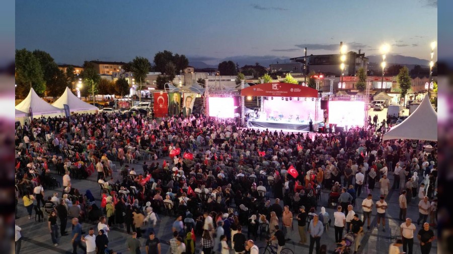 Sakarya’da aynı meydan, aynı ruh