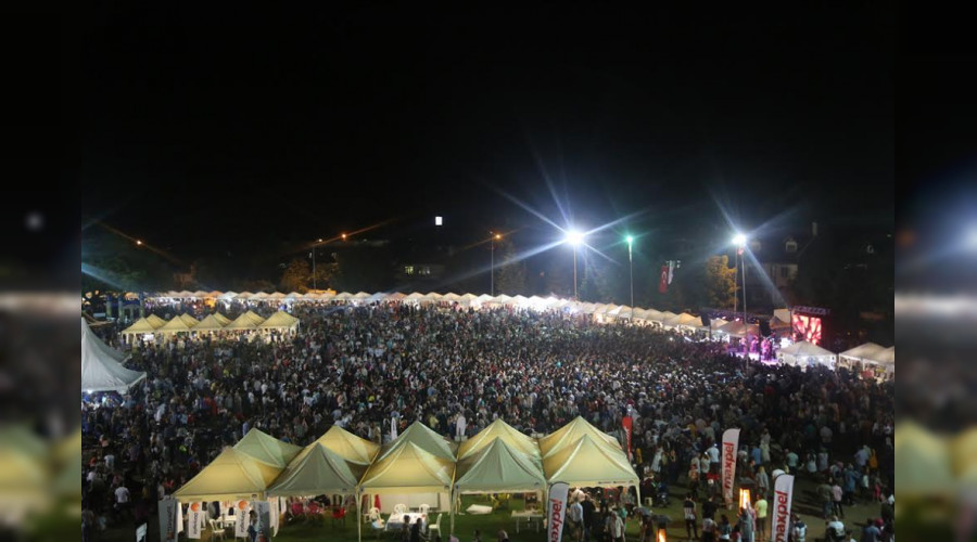 Sapanca El Sanatlar Festivali'ne Muhteem Final